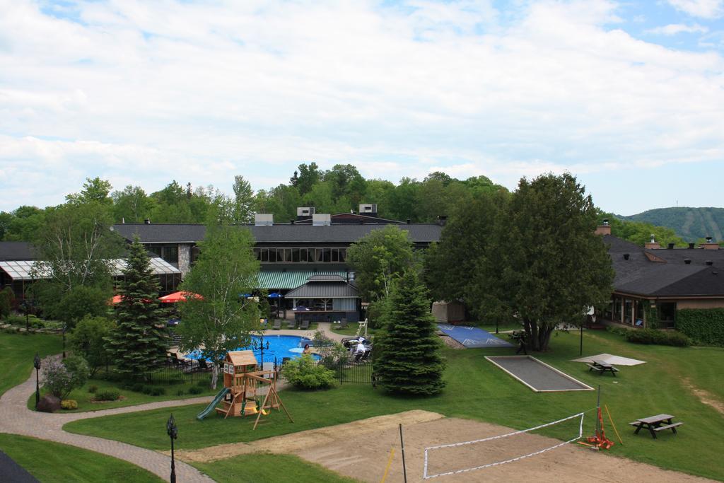 Hôtel Mont Gabriel Sainte-Adèle Exterior foto